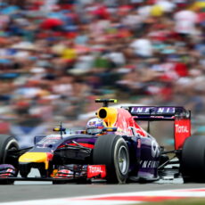 F1 Bosses Reach Engine Price Deal